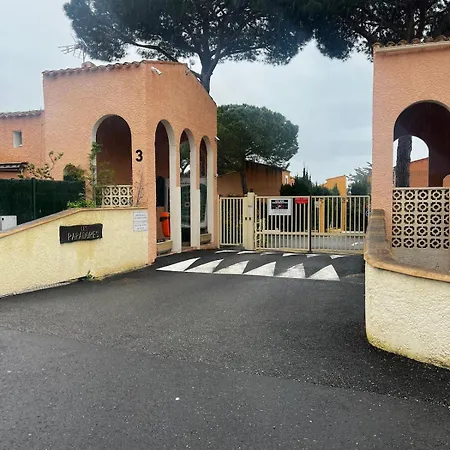 Petite Maison De